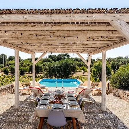 Casa Sordella- Trullo With It's Own Vineyard *